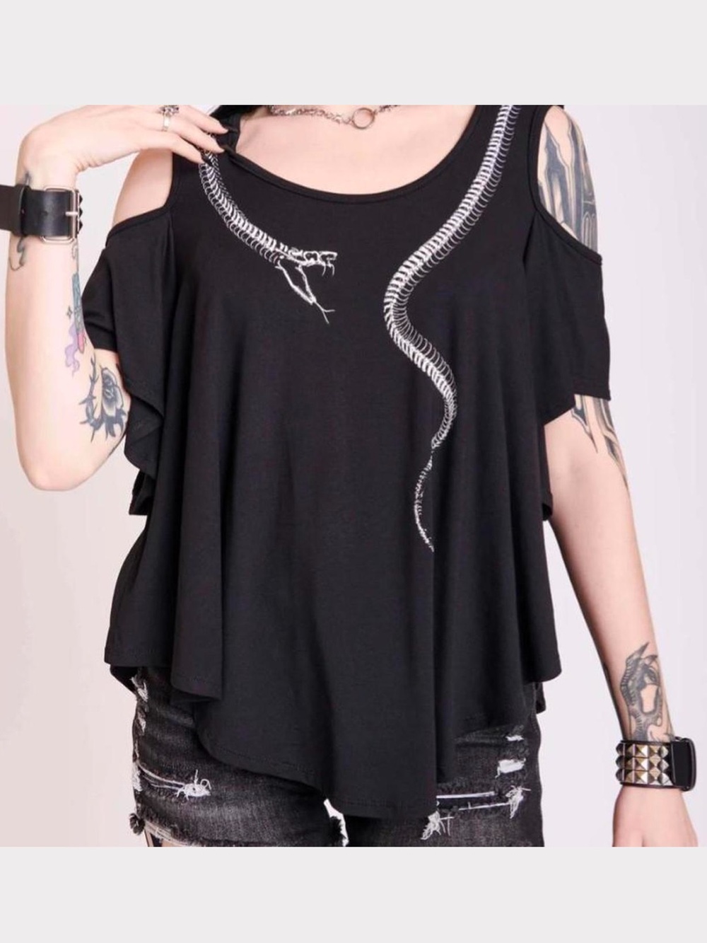 Midnight Hour Cosmic Snake Cold Shoulder Top BNWT *DISCONTINUED*